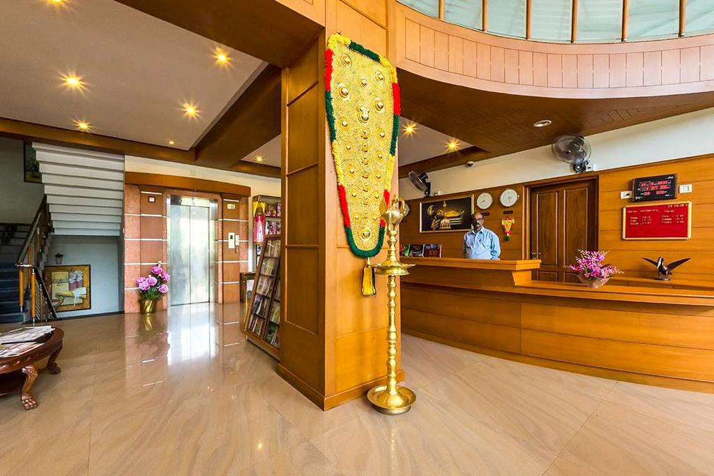 Hotel Geethu International Ковалам Екстер'єр фото