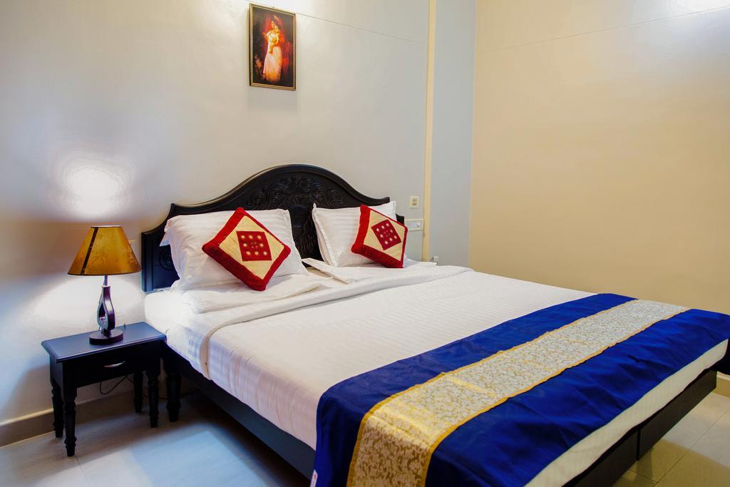 Hotel Geethu International Ковалам Екстер'єр фото