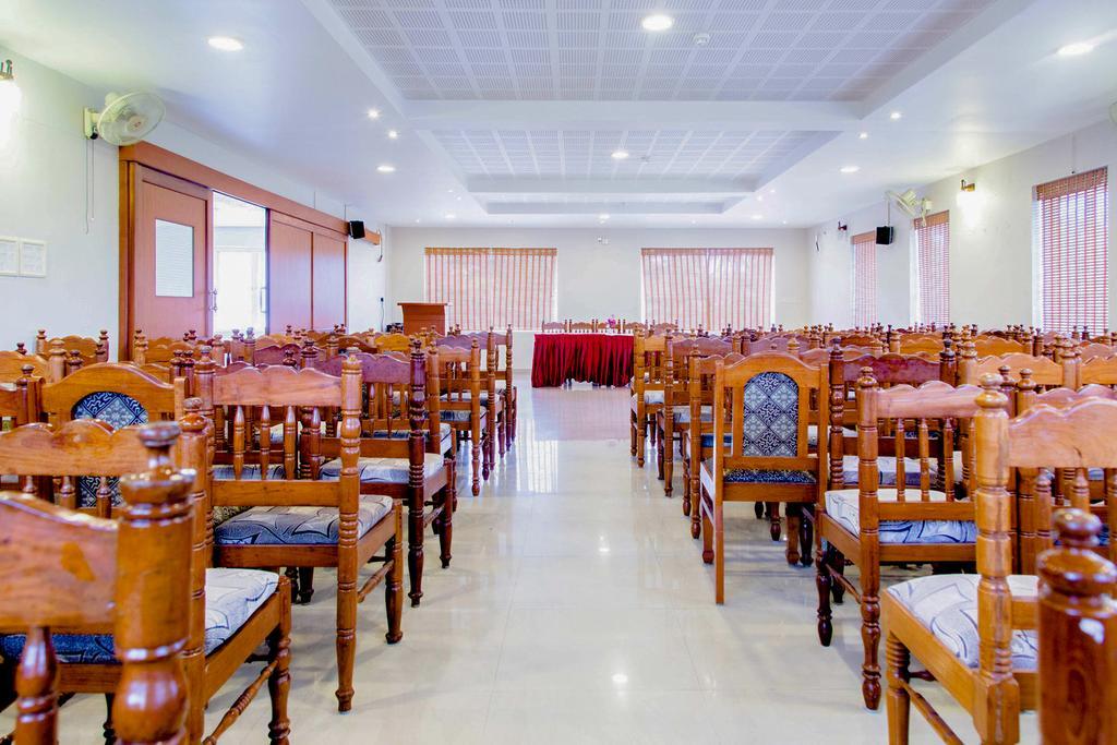 Hotel Geethu International Ковалам Екстер'єр фото